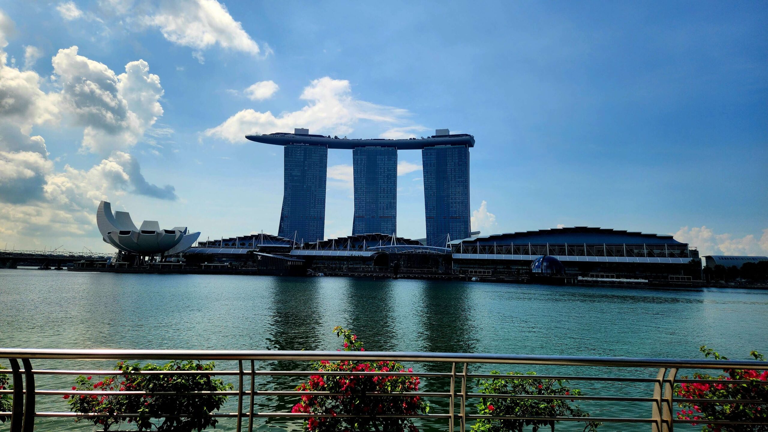 Marina Bay promenāde Singapūrā / Marina Bay promenade in Singapore